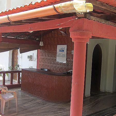 Kristal Sands Beach Resort كالانغيُت المظهر الخارجي الصورة