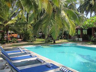 Kristal Sands Beach Resort كالانغيُت المظهر الخارجي الصورة